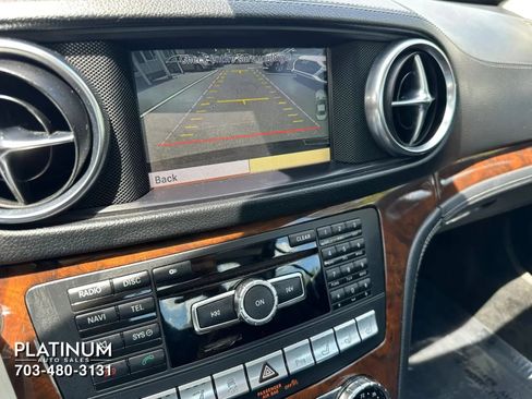 Used 2013 Mercedes-Benz SL 550 image 11