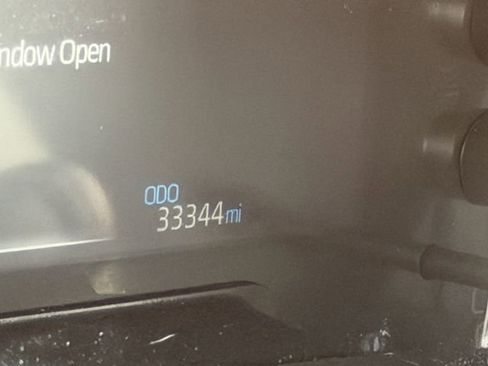 Used 2025 Toyota RAV4 XLE image 9