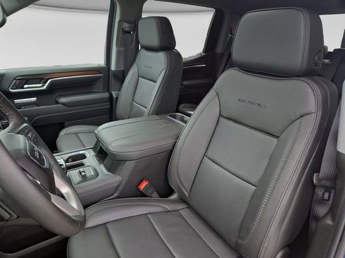 New 2026 GMC Sierra 1500 Denali w/ LPO, Black Badging Package AWD/4WD image 24