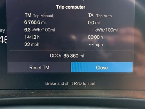 Used 2021 Volvo XC40 P8 Recharge w/ Advanced Package AWD/4WD image 6