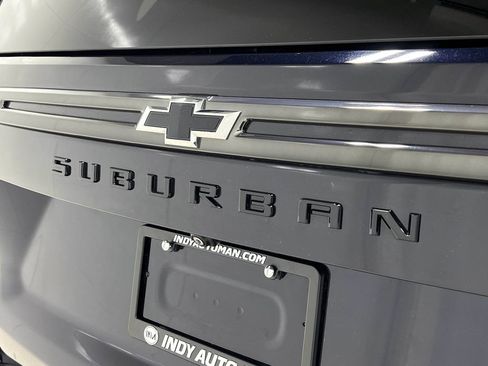 Used 2022 Chevrolet Suburban RST w/ Luxury Package image 41