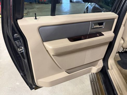 Used 2014 Ford Expedition EL XLT w/ Equipment Group 202A image 25