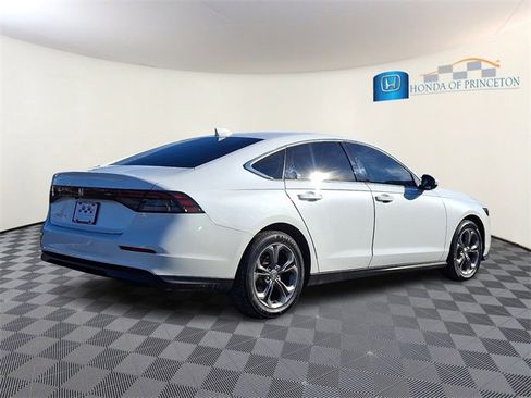 Certified 2023 Honda Accord EX image 6