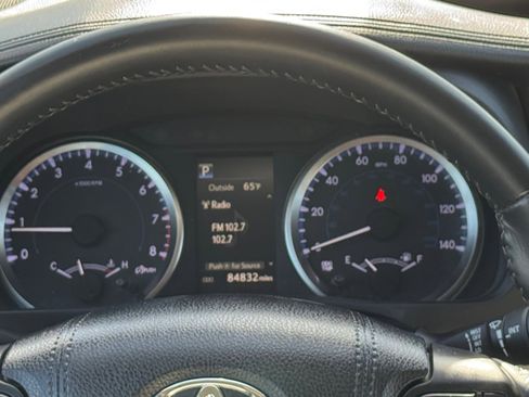 Used 2017 Toyota Highlander Plus image 14