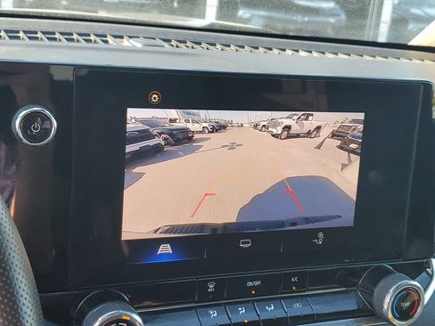 Used 2024 Chevrolet Colorado W/T image 23