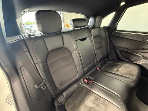 Used 2018 Porsche Macan GTS image 33