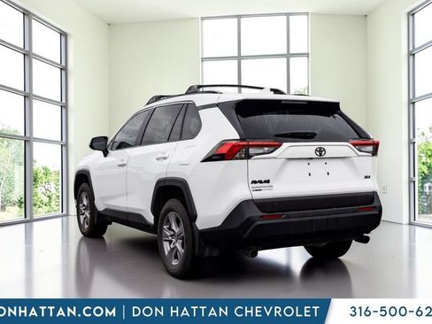 Used 2025 Toyota RAV4 XLE FWD image 19
