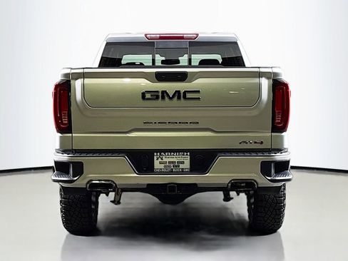 Certified 2022 GMC Sierra 1500 AT4 w/ AT4 Preferred Package AWD/4WD image 6