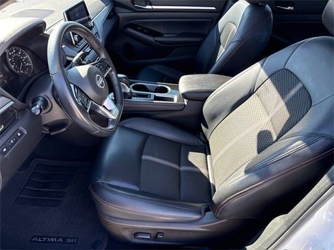 Used 2024 Nissan Altima 2.5 SR image 17