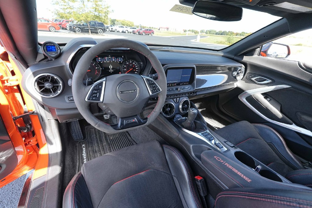 Used 2019 Chevrolet Camaro ZL1 RWD image 24