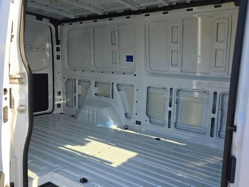 Used 2025 Mercedes-Benz Sprinter 2500 image 13