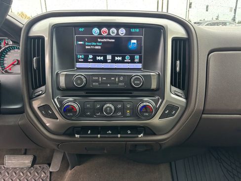 Used 2018 Chevrolet Silverado 1500 LTZ Z71 image 17