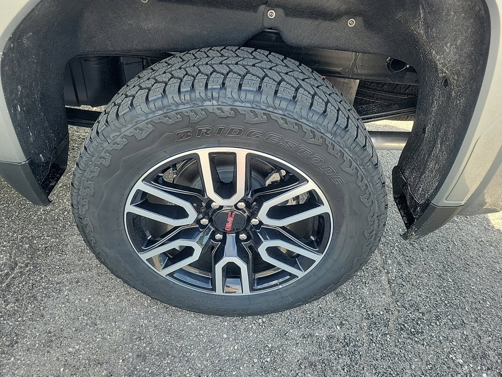 New 2026 GMC Sierra 1500 AT4 w/ AT4 Premium Package AWD/4WD image 8