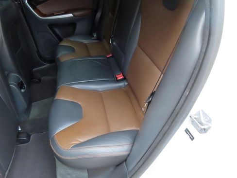 Used 2015 Volvo XC60 T6 AWD/4WD image 12