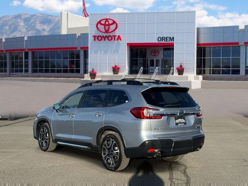 Used 2023 Subaru Ascent Limited AWD/4WD image 5