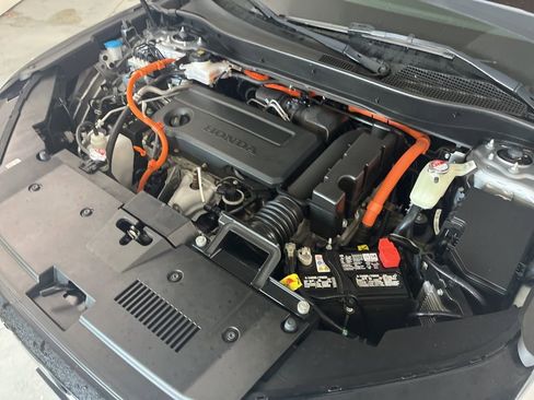 Used 2025 Honda CR-V Sport-L image 12