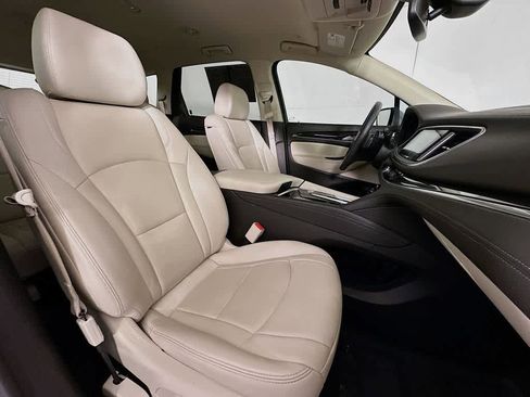 Used 2023 Buick Enclave Essence w/ Sport Touring Edition image 15