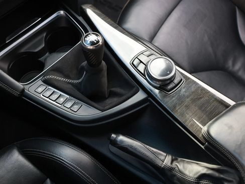 Used 2015 BMW M3 RWD image 41