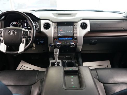 Used 2018 Toyota Tundra Limited w/ Limited Premium Package AWD/4WD image 41