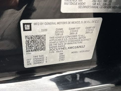 Used 2021 Chevrolet Silverado 1500 High Country w/ Technology Package AWD/4WD image 32