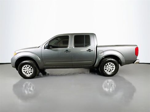 Used 2019 Nissan Frontier SV image 5