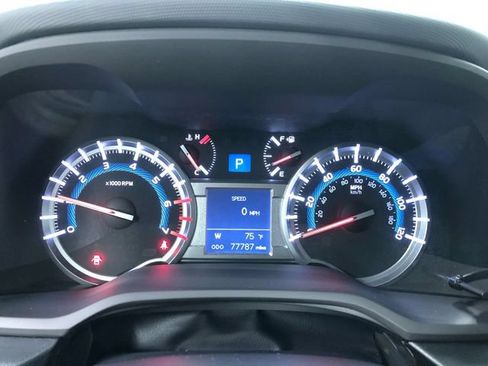 Used 2019 Toyota 4Runner Limited AWD/4WD image 17