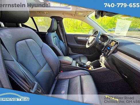 Used 2024 Volvo XC40 B5 Plus w/ Climate Package AWD/4WD image 31