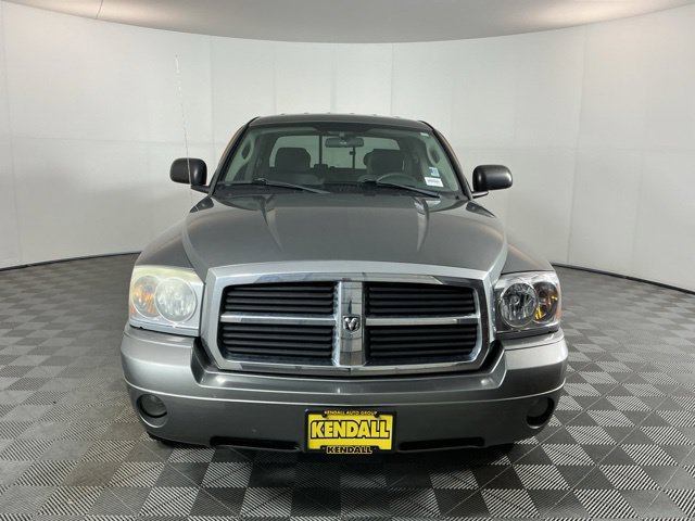 Used 2007 Dodge Dakota SLT w/ Trailer Tow Group AWD/4WD image 2