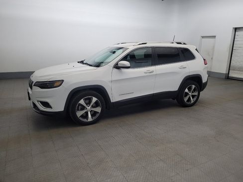 Used 2020 Jeep Cherokee Limited image 2