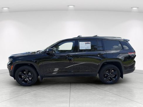 Used 2024 Jeep Grand Cherokee L Altitude AWD/4WD image 7