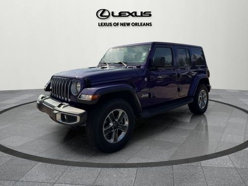 Used 2023 Jeep Wrangler Sahara image 4