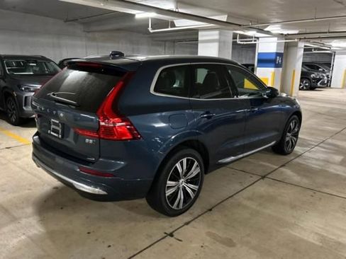 Used 2023 Volvo XC60 B5 Plus w/ Climate Package image 3