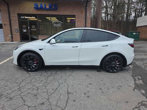 Used 2022 Tesla Model Y Performance image 2