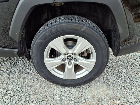 Used 2020 Toyota RAV4 XLE image 35