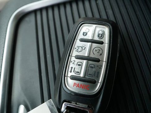 Used 2021 Chrysler Pacifica Limited w/ Premium & Safety Sphere Group AWD/4WD image 36