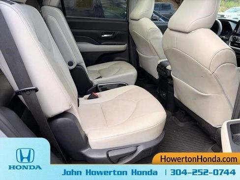 Used 2024 Toyota Grand Highlander Limited AWD/4WD image 14