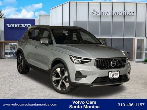 New 2025 Volvo XC40 B5 Core w/ Protection Package Premier AWD/4WD image 1