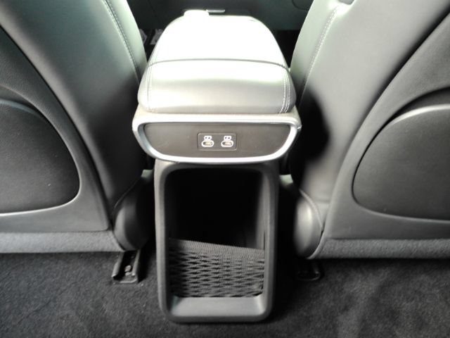 Used 2024 Genesis GV60 RWD image 30