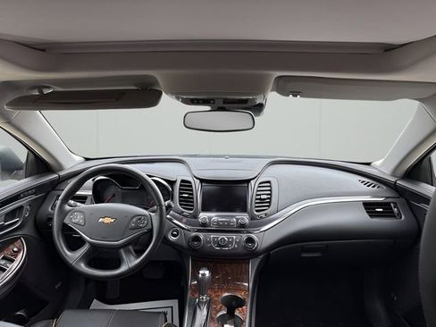 Used 2015 Chevrolet Impala LTZ image 17