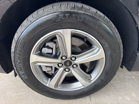 Certified 2023 Ford Edge SEL w/ Convenience Package image 18