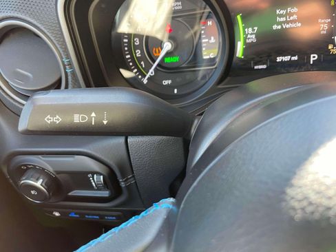 Used 2024 Jeep Wrangler Unlimited Rubicon 4xe image 24