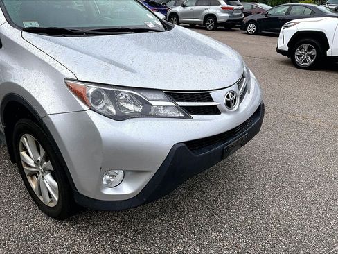 Used 2014 Toyota RAV4 Limited w/ Technology Package AWD/4WD image 8
