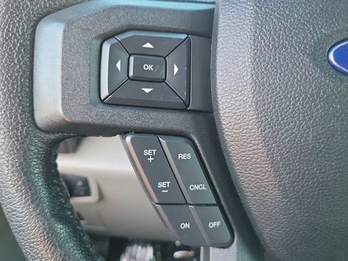 Used 2015 Ford F150 XLT w/ Equipment Group 301A Mid AWD/4WD image 5