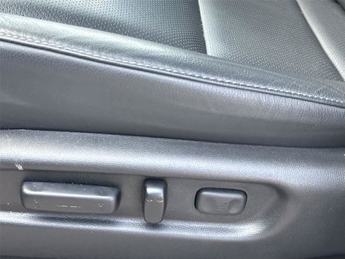 Used 2024 Honda Passport EX-L image 12