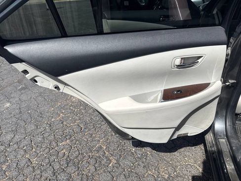 Used 2010 Lexus ES 350 FWD image 16
