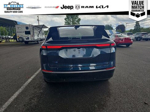 Used 2024 Jeep Wagoneer Limited AWD/4WD image 5