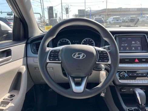 Used 2019 Hyundai Sonata SE image 15