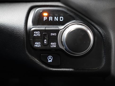 Used 2021 RAM 1500 Big Horn image 27