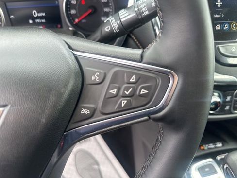 Used 2024 Chevrolet Equinox Premier image 5