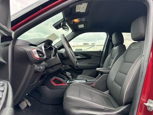 Used 2022 Chevrolet TrailBlazer RS image 11
